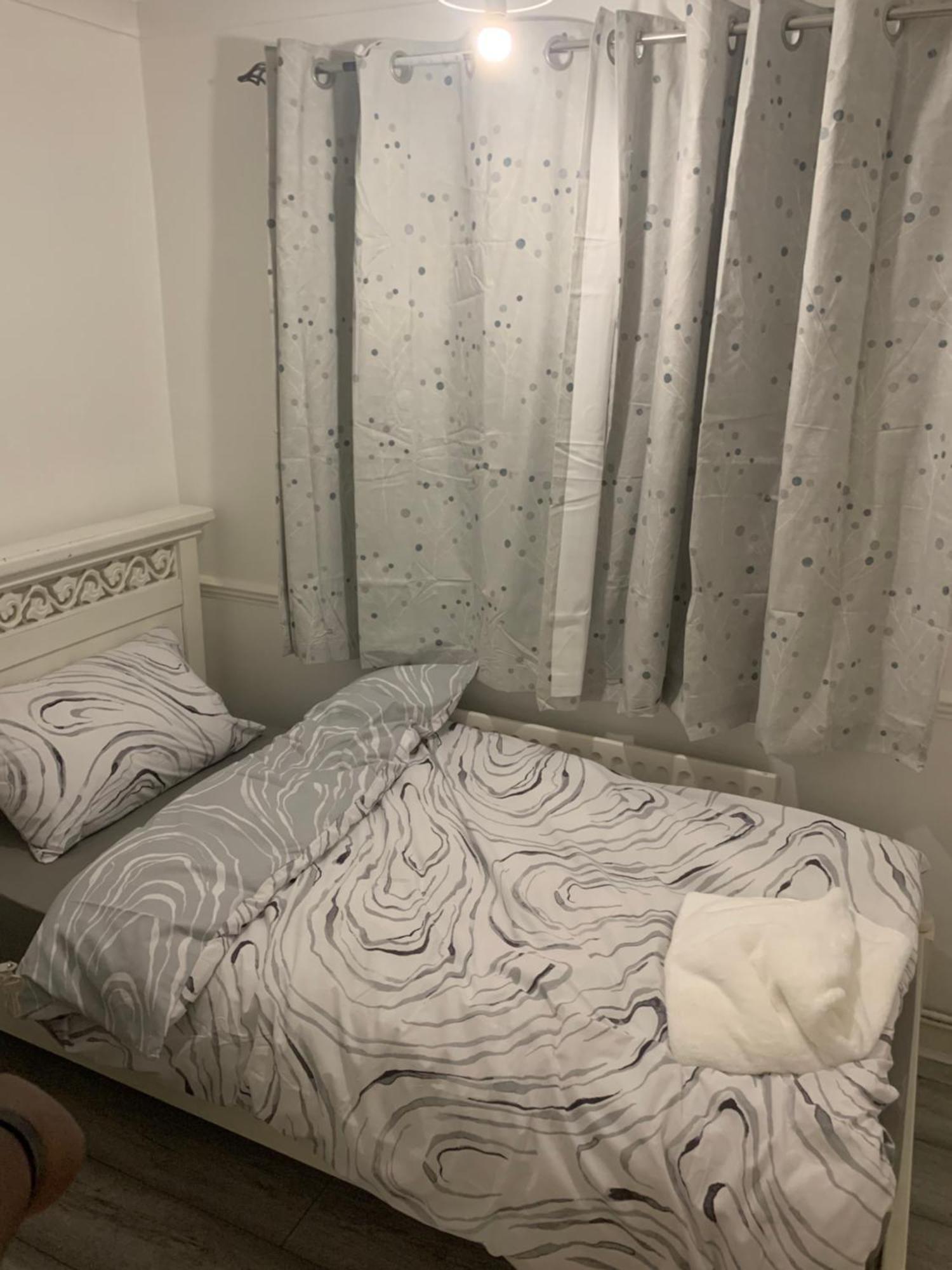 At Apex House Single Room Horndon-on-the-Hill Esterno foto